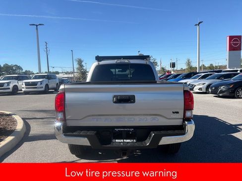 Used 2018 Toyota Tacoma TRD Off-Road image 7