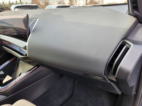 Used 2025 BMW X3 xDrive30i w/ Premium Package image 17