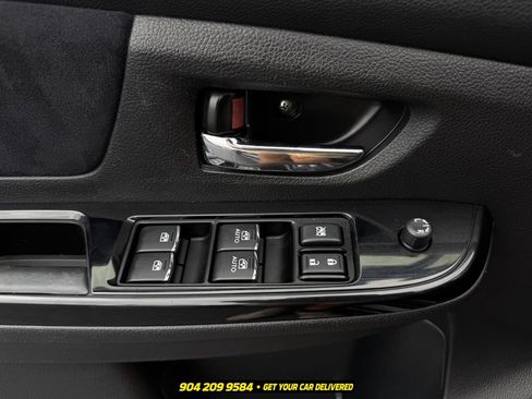 Used 2019 Subaru WRX STI AWD/4WD image 16