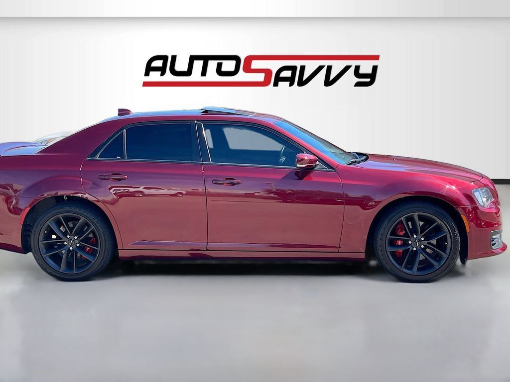 Used 2023 Chrysler 300 C RWD image 8