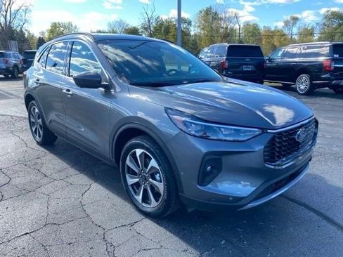 New 2024 Ford Escape Platinum w/ Premium Technology Package AWD/4WD image 9