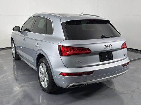 Used 2018 Audi Q5 2.0T Premium Plus w/ Premium Plus Package AWD/4WD image 5