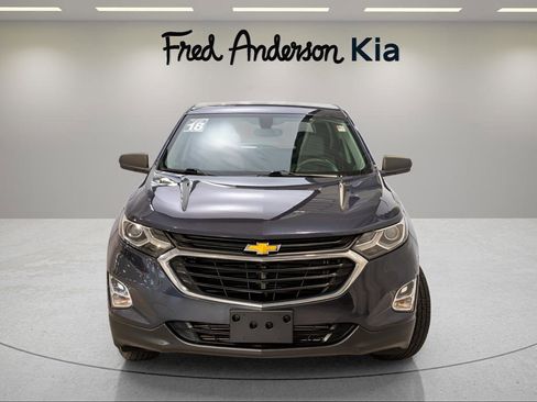 Used 2018 Chevrolet Equinox LS image 3