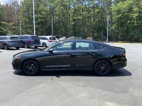 Certified 2025 Honda Accord SE image 7