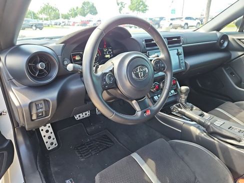 Used 2024 Toyota GR86 Premium RWD image 10