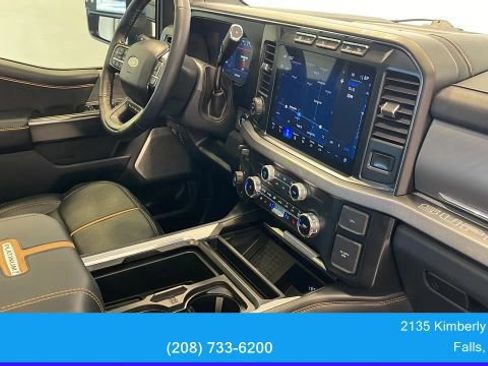 Used 2024 Ford F350 Platinum image 46