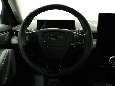 Used 2023 Ford Mustang Mach-E Premium image 20