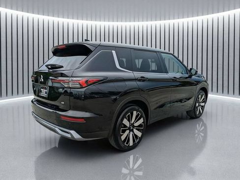New 2026 Mitsubishi Outlander SE FWD image 4