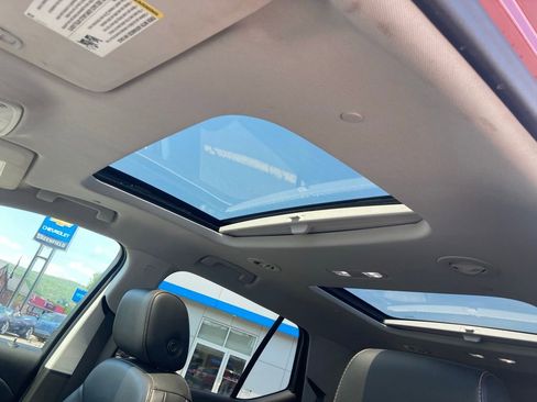 Used 2021 Chevrolet Traverse RS AWD/4WD image 5