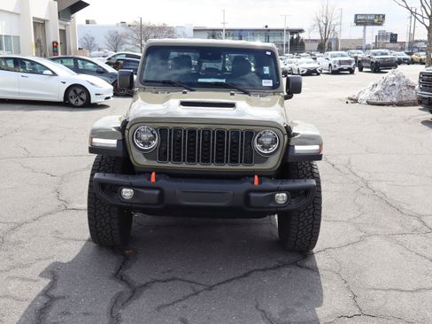 Used 2025 Jeep Gladiator Mojave image 15