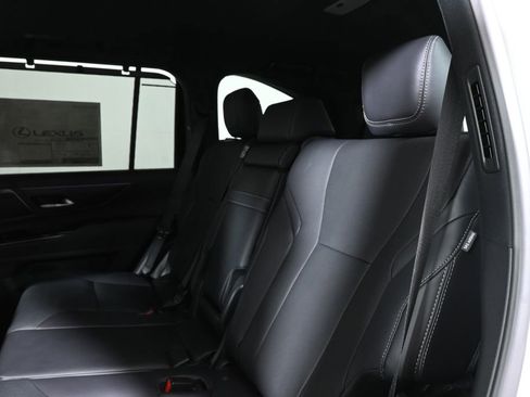 New 2026 Lexus LX 600 4WD w/ Accessory Package (2T) image 4