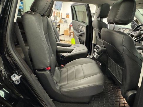 Used 2023 Mercedes-Benz GLS 450 4MATIC image 22