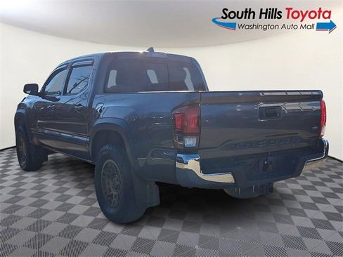 Used 2019 Toyota Tacoma TRD Off-Road image 4