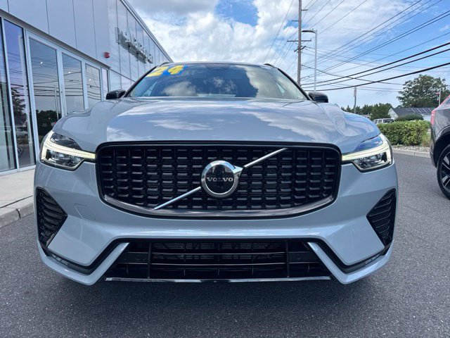 Certified 2024 Volvo XC60 B5 Core w/ Protection Package Premier AWD/4WD image 7