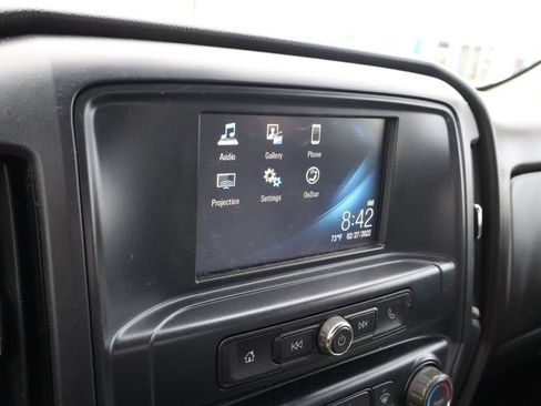 Used 2018 Chevrolet Silverado 1500 Custom w/ Custom Value Package AWD/4WD image 23