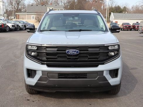 New 2026 Ford Expedition Active image 16