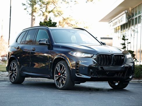 New 2026 BMW X5 M60i w/ Climate Comfort Package image 1