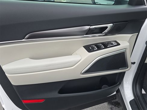 New 2025 Kia Telluride S image 18