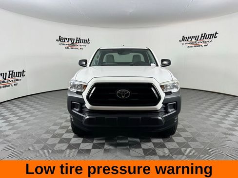 Used 2020 Toyota Tacoma SR image 5