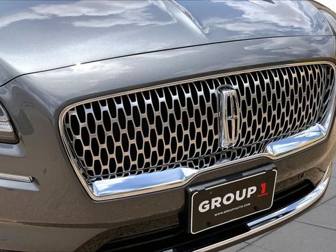 Used 2022 Lincoln Nautilus Reserve AWD/4WD image 30