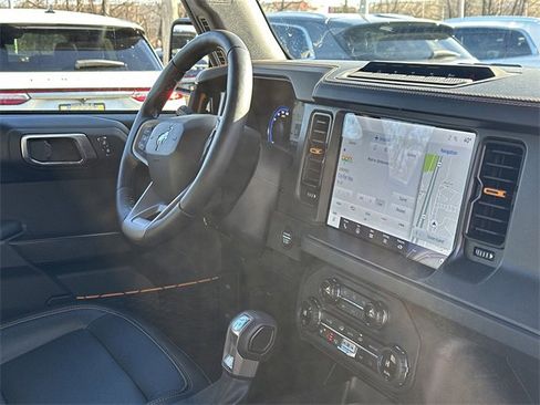 Certified 2024 Ford Bronco Badlands image 33