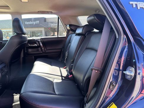 Used 2018 Toyota 4Runner TRD Off-Road Premium image 15