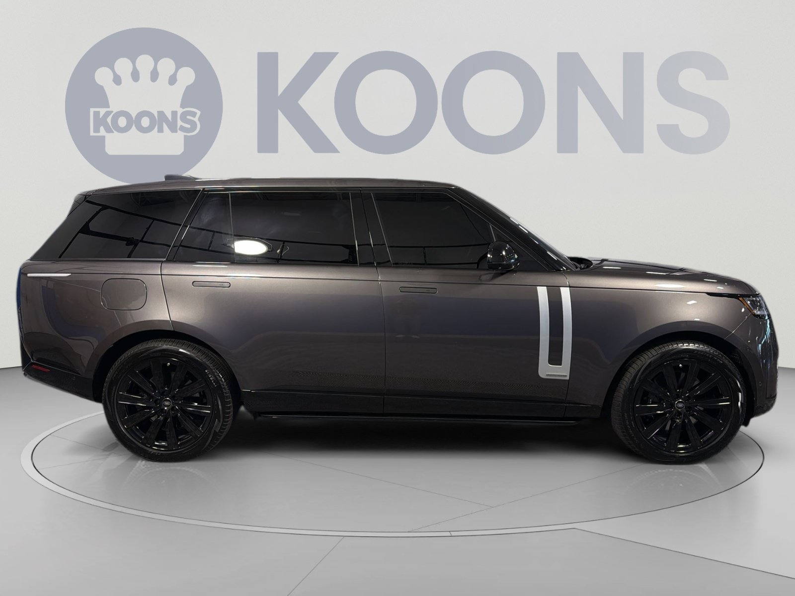 Used 2025 Land Rover Range Rover Long Wheelbase Autobiography AWD/4WD image 4