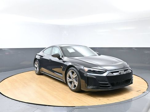 Used 2024 Audi e-tron GT Premium Plus AWD/4WD image 3