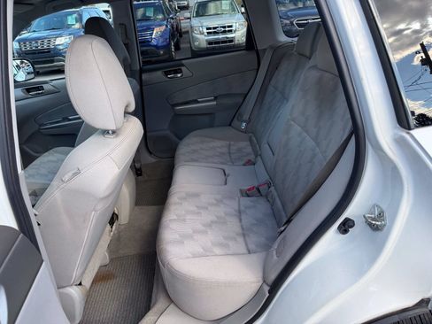 Used 2010 Subaru Forester 2.5X Premium AWD/4WD image 8