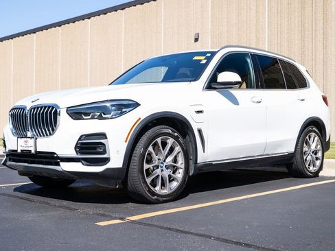 Used 2023 BMW X5 xDrive45e image 4