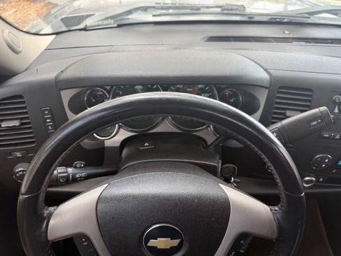 Used 2011 Chevrolet Silverado 1500 LT w/ All-Star Edition AWD/4WD image 35
