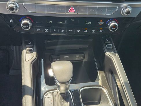 Used 2024 Kia Telluride EX AWD/4WD image 21