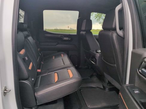Used 2024 GMC Sierra 1500 AT4 w/ Technology Package AWD/4WD image 29