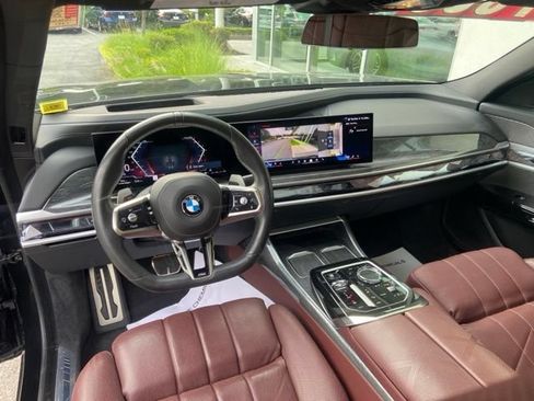 Used 2023 BMW 760i xDrive w/ Parking Assistance Package AWD/4WD image 12