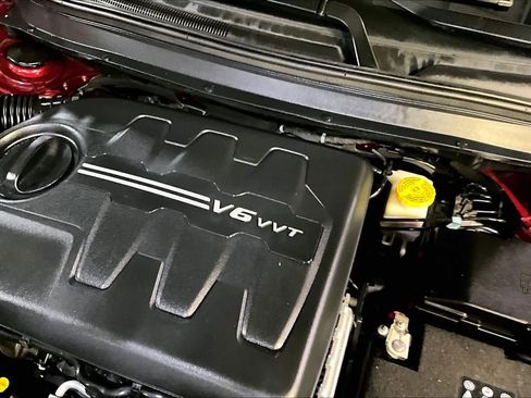 Used 2021 Jeep Cherokee Latitude Lux image 32