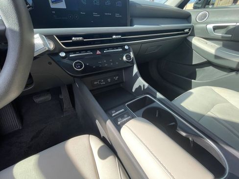 Used 2025 Hyundai Sonata SEL image 42