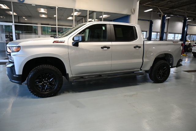 Used 2019 Chevrolet Silverado 1500 Custom Trail Boss w/ Custom Convenience Package AWD/4WD image 8