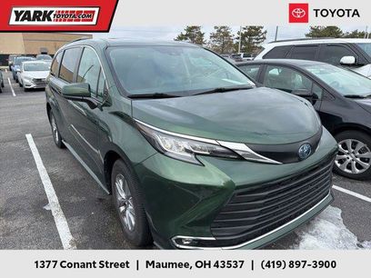 Certified 2022 Toyota Sienna XLE
