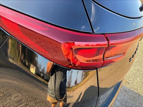 Certified 2022 Kia Sportage Nightfall Edition image 32