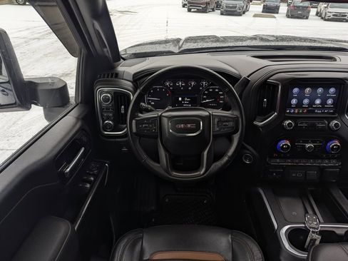 Used 2022 GMC Sierra 2500 AT4 w/ AT4 Preferred Package image 3