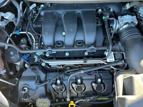 Used 2018 Ford Explorer FWD image 10