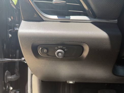 Used 2023 Chevrolet Traverse RS w/ LPO, Floor Liner Package AWD/4WD image 12