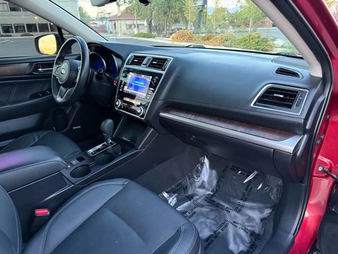 Used 2018 Subaru Outback 2.5i Limited image 20