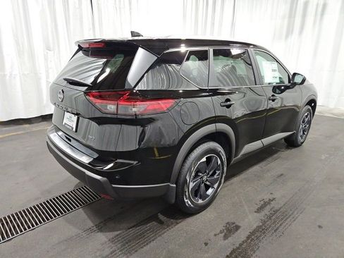 New 2026 Nissan Rogue SV w/ SV Premium Package image 3