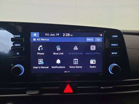 Used 2021 Hyundai Elantra SEL w/ Convenience Package FWD image 25