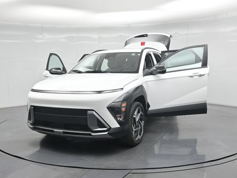 Used 2026 Hyundai Kona SEL Premium AWD/4WD image 31