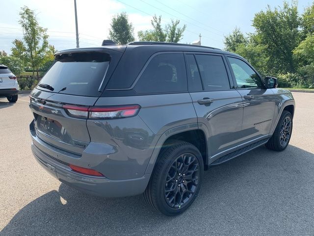 New 2027 Jeep Grand Cherokee Summit AWD/4WD image 6