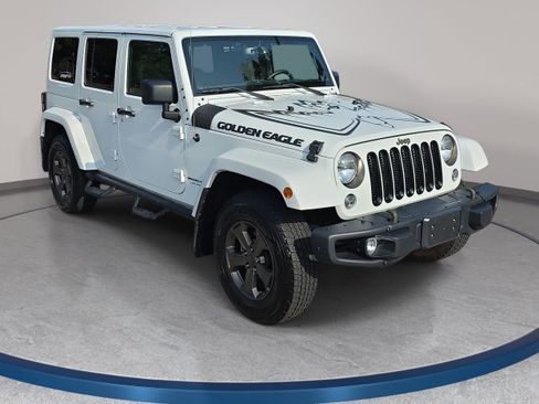 Used 2018 Jeep Wrangler Unlimited Sport AWD/4WD image 3