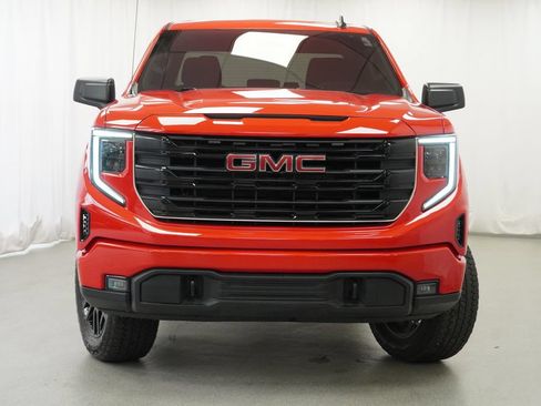 Used 2024 GMC Sierra 1500 Elevation w/ X31 Off-Road Package AWD/4WD image 34