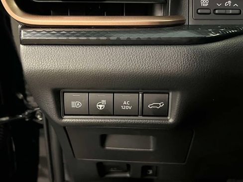 Used 2025 Toyota Grand Highlander AWD Hybrid image 21